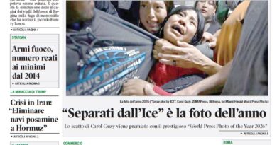 Front page of Corriere Canadese newspaper with green masthead, main headline 'La morte di Henry si poteva evitare' and a crowd photo in the center/right area.