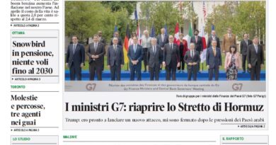Front page of Corriere Canadese with a bold headline about rising living costs, and a photo of G7 ministers below the headline.