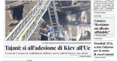 Front page of the Corriere Canadese newspaper with the main headline about Ottawa pressuring Cusma and a photo of firefighters on a damaged building with a ladder