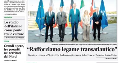 Front page of Corriere Canadese newspaper showing a group photo of world leaders at a press conference, with bold headlines about Washington and transatlantic affairs.